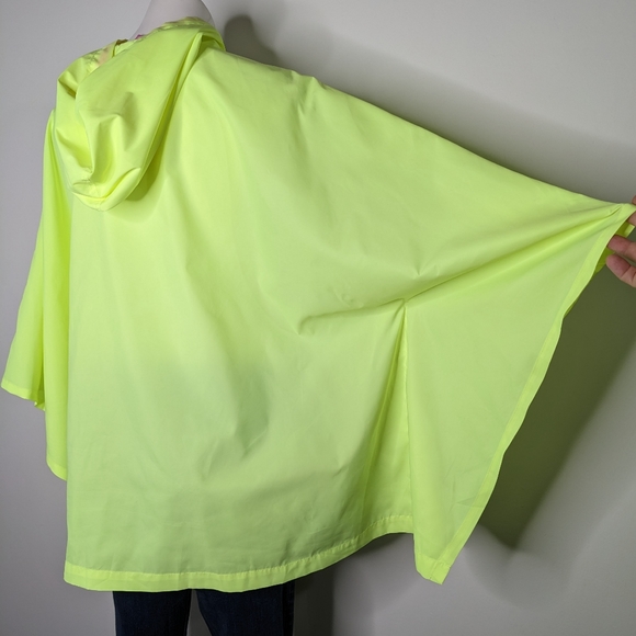 Lilly Pulitzer neon yellow hooded poncho windbreaker rain jacket L/XL - Picture 8 of 11
